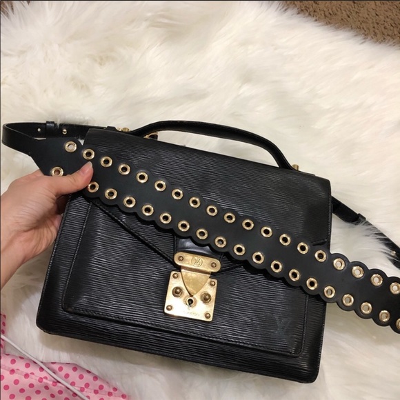 Louis Vuitton Handbags - Authentic Louis Vuitton monceau bag